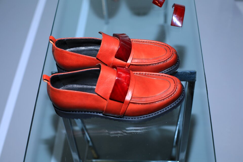 Male sport footwear
