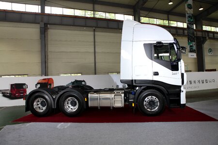 Truck cargo this nose