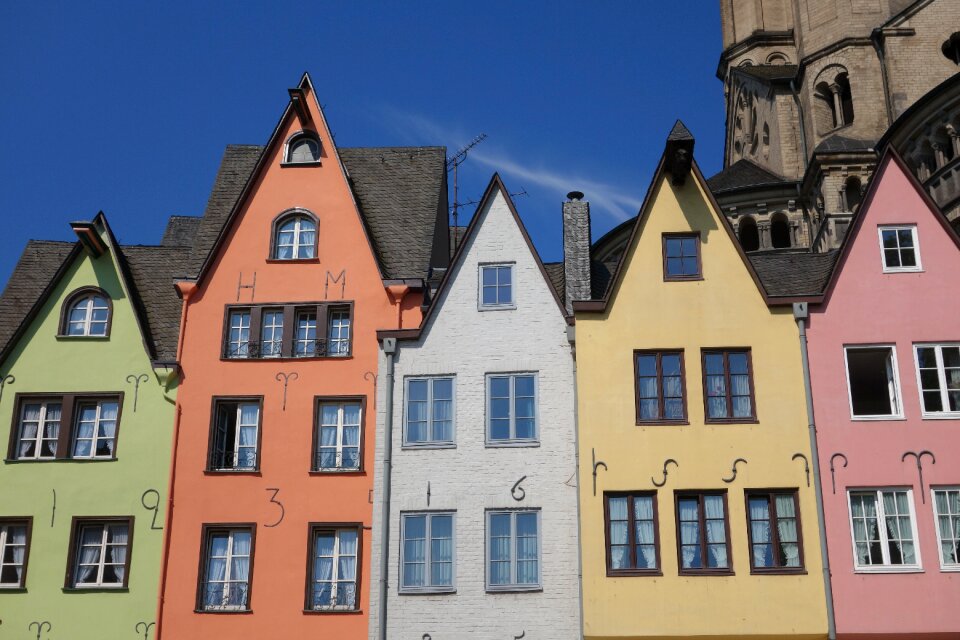 Building house colors