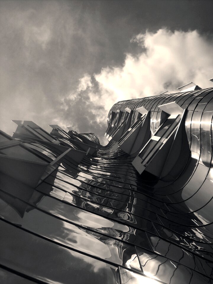 Building skyscraper mirroring