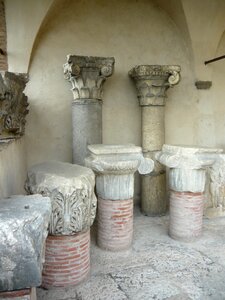 Statue art column
