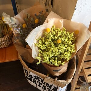 Paper bouquet silage