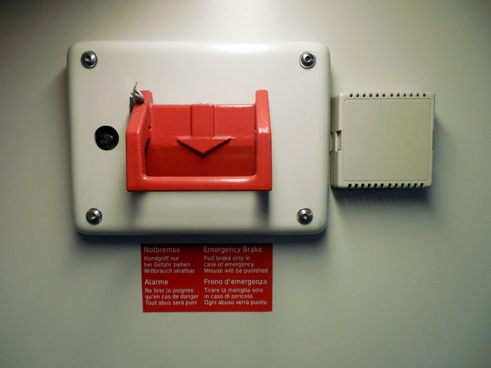 Emergency stop stop train