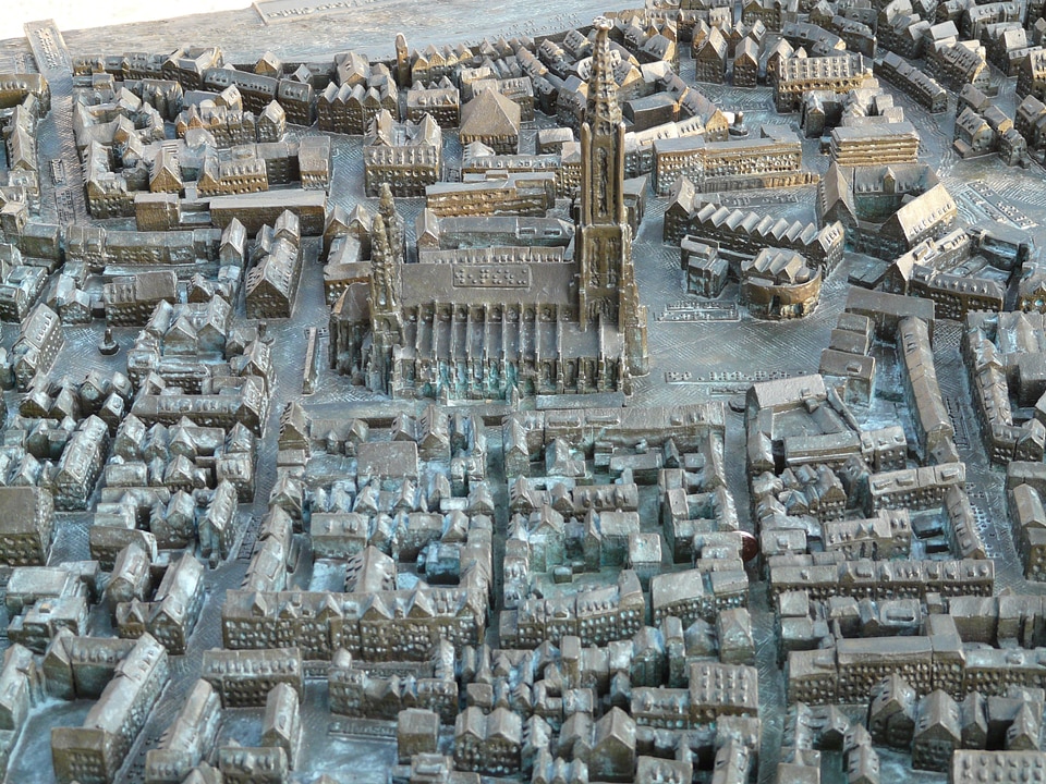 Münster ulm metal plate