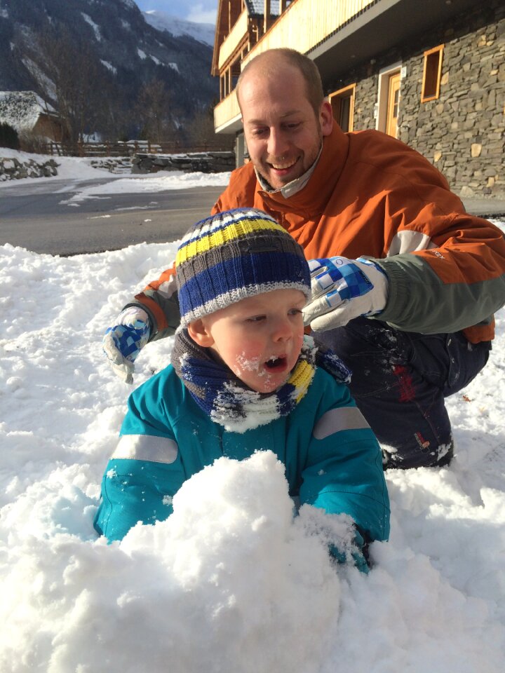 Play winter emotions