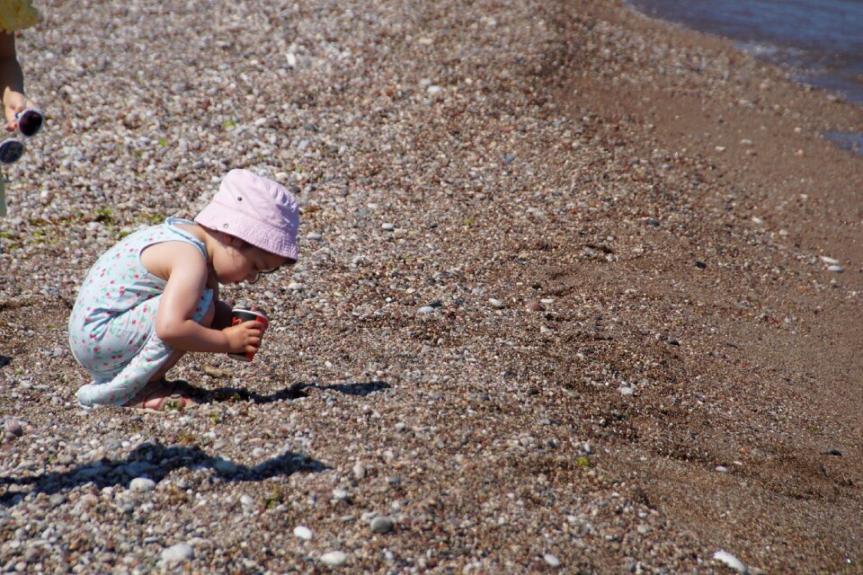 Beach pebbles collects