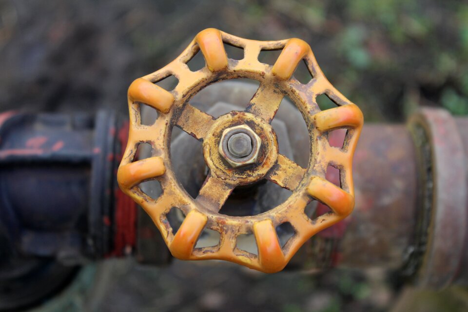 Faucet valve pipeline