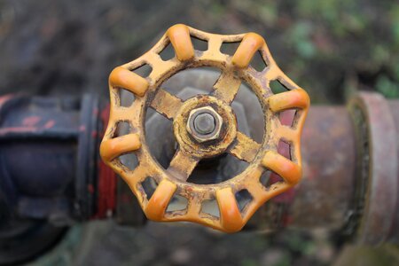 Faucet valve pipeline