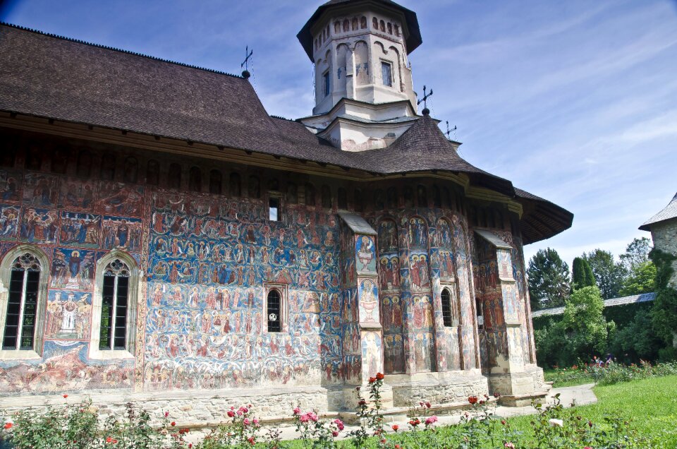 Romania frescoes religion