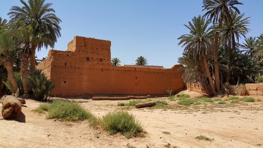 Guelmin travel desert