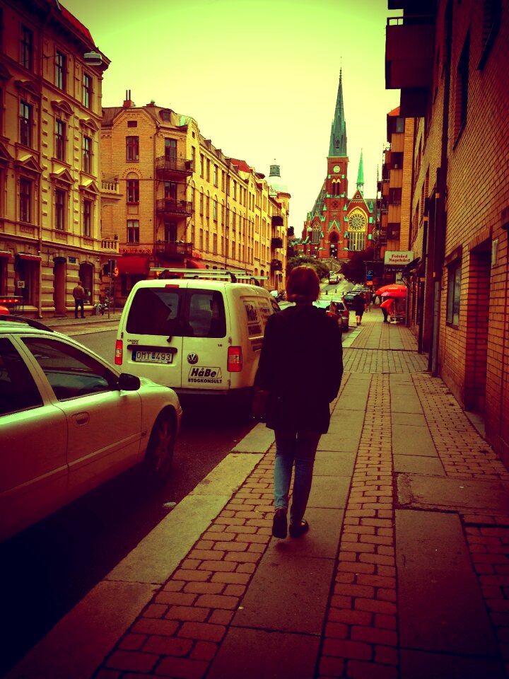 Tank top walk sweden
