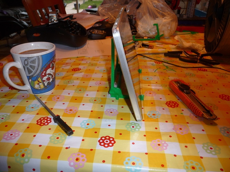 XXX-Pad stand