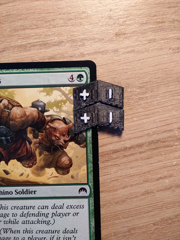 MtG +1/-1 counter card clip