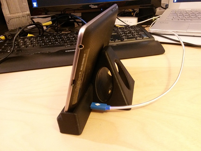 Nexus 7 2012 dock with charger (pogo pin)