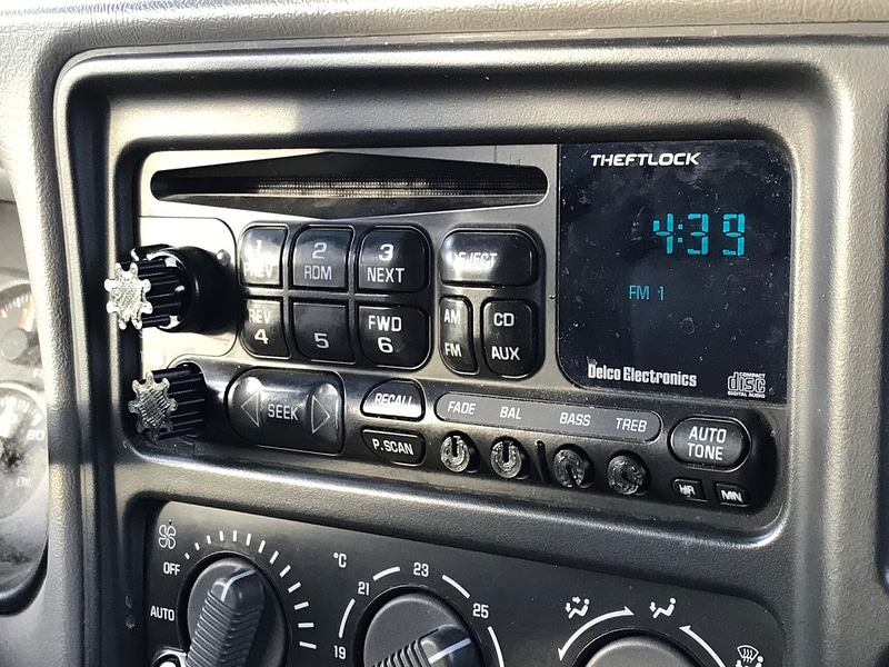 Knobs for 2001 Chevrolet Stereo