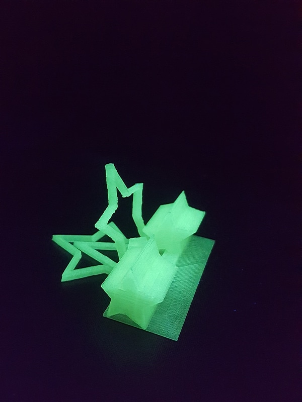 Smartphone Stand star by Eztoyin
