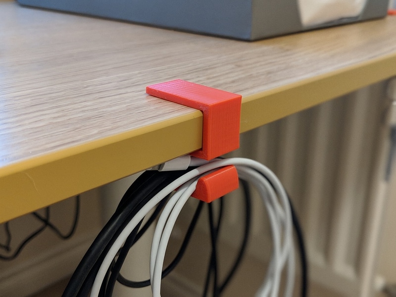 Cable holder