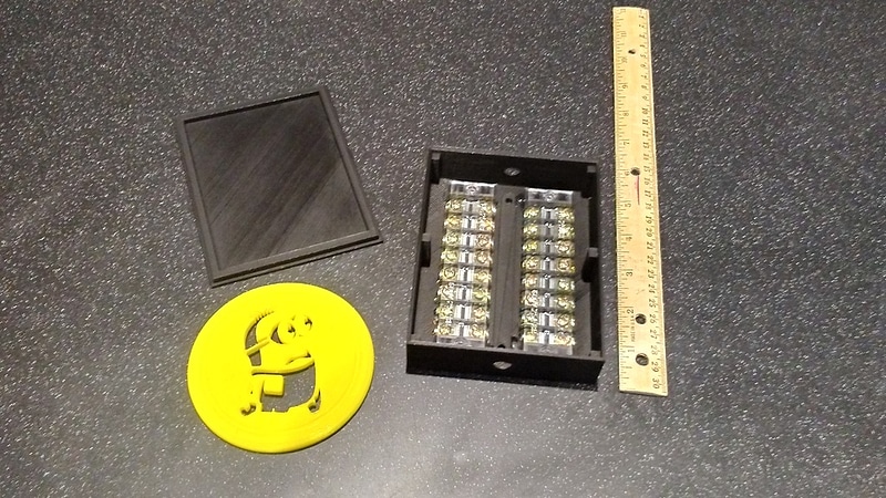 8-Position (16 Lead) Electrical Junction Box