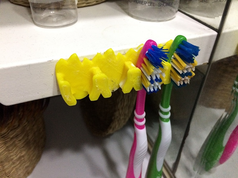 Toothbrush holder