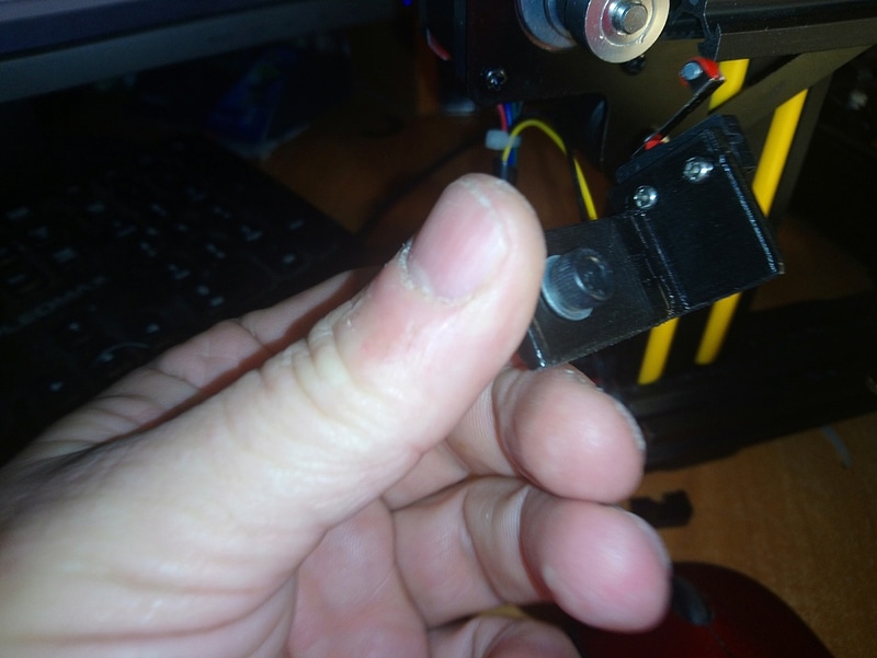 Thumb 4