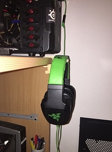 Thumb 4