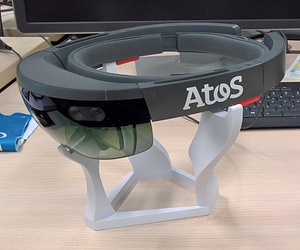 HoloLens Holder
