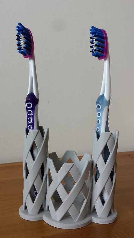 Twisted toothbrush holder x1-4
