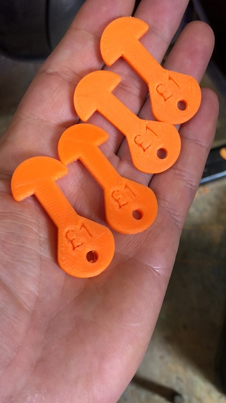 UK SHOPPING TROLLEY TOKEN (REMOVABLE)