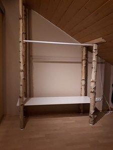 Fuß für Garderobe mit Halter für Ablagefläche, LED Strahler auf der Rückseite eingebaut.  Stand for cloakroom with holder for shelf,