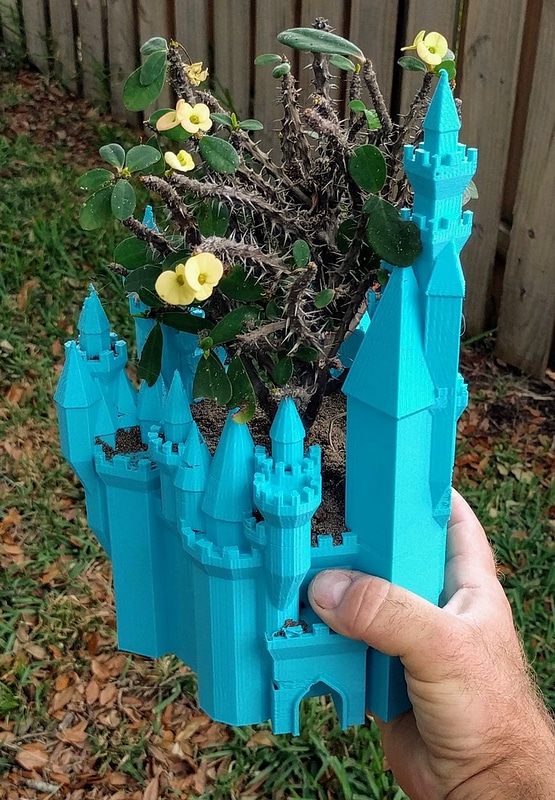 Grand Castle Planter/Pot