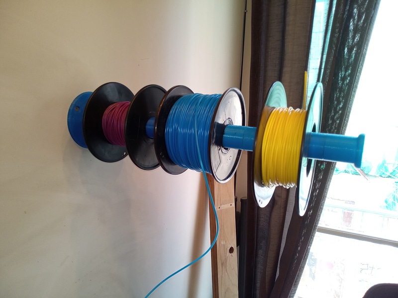 Wall Mounted Fillament Holder