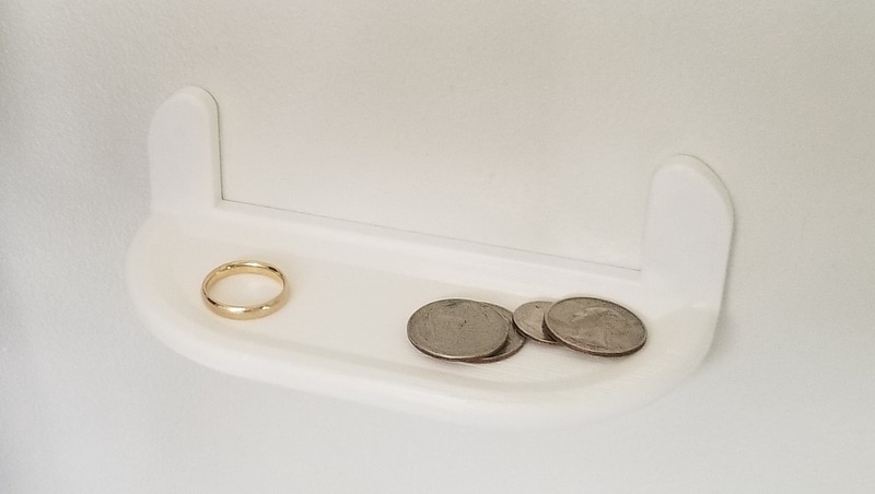 Shallow ring dish