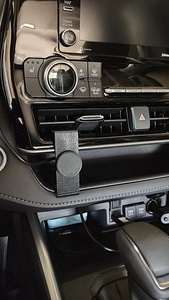Toyota Highlander Cell Phone Holder