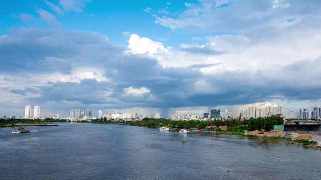 Saigon uk river