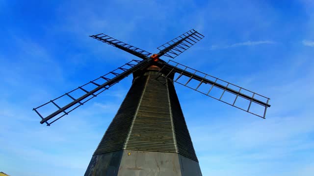 Windmill motion old