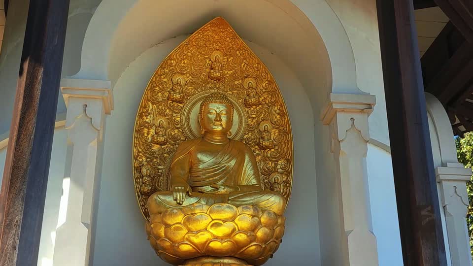 Buddha meditation pagoda