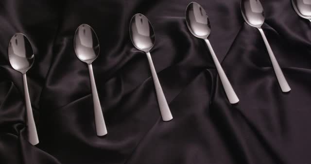 Spoons 4k kitchen