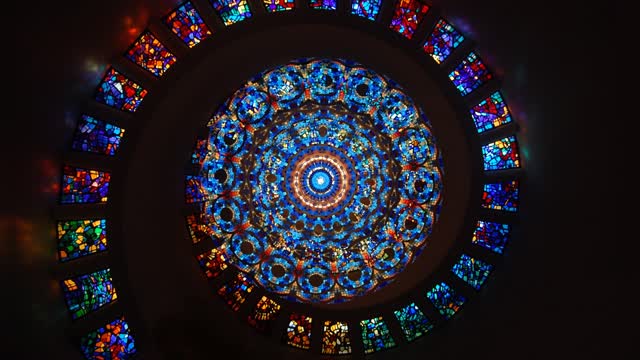 Kaleidoscope art pattern ornament