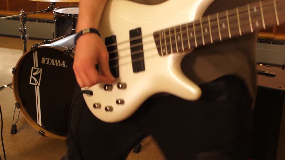 Playing bass music