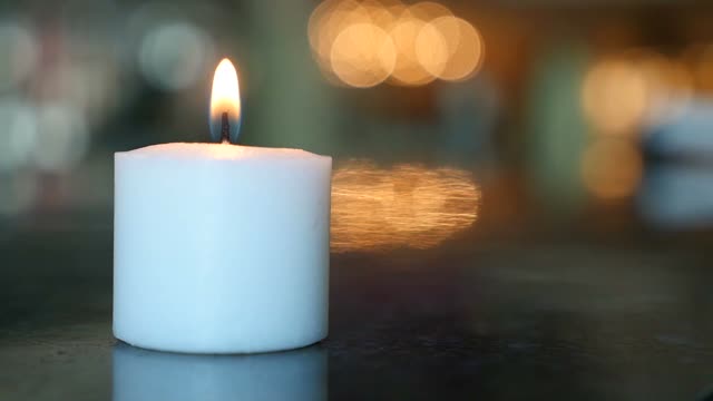 Candle burn light