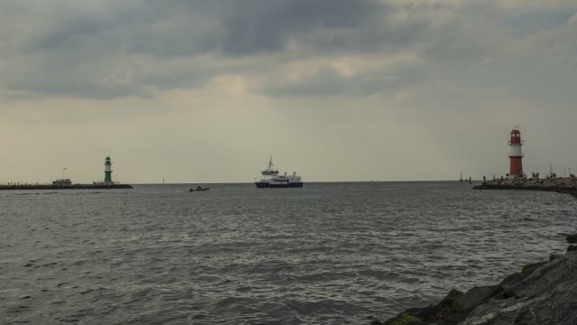 Port baltic sea ships