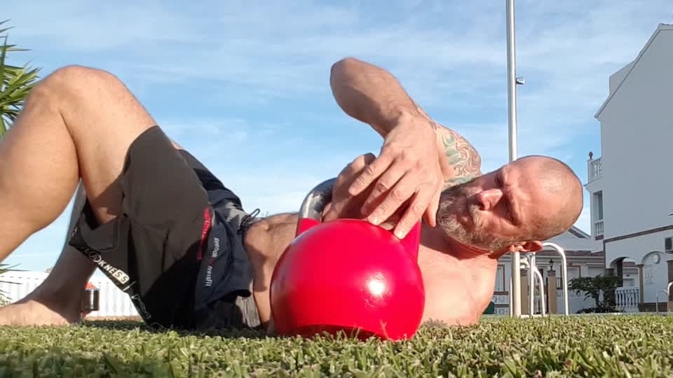 Chest press kettlebell press floor press