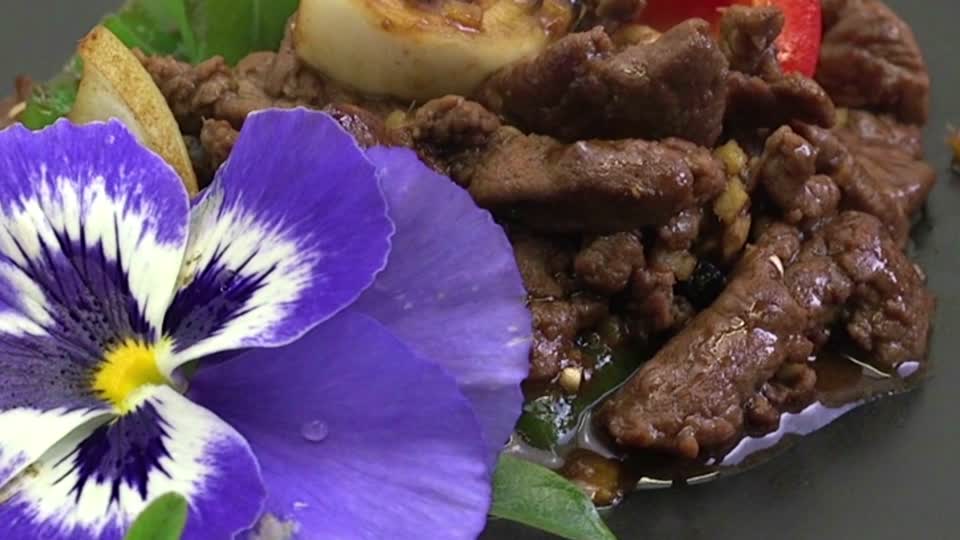 Peppered steak pepper