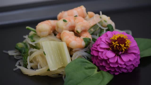 Prawn salad food