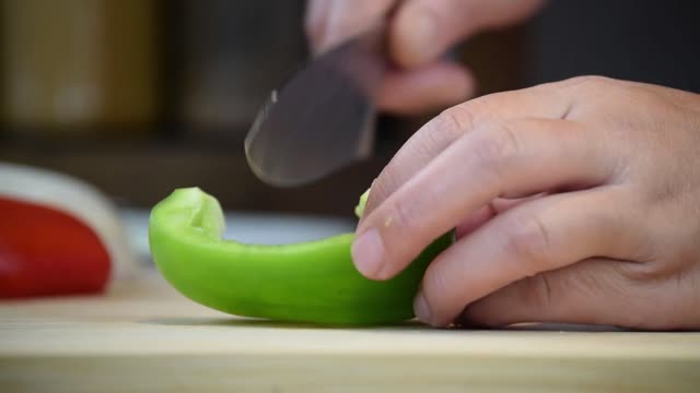 Slicing peppers sweet