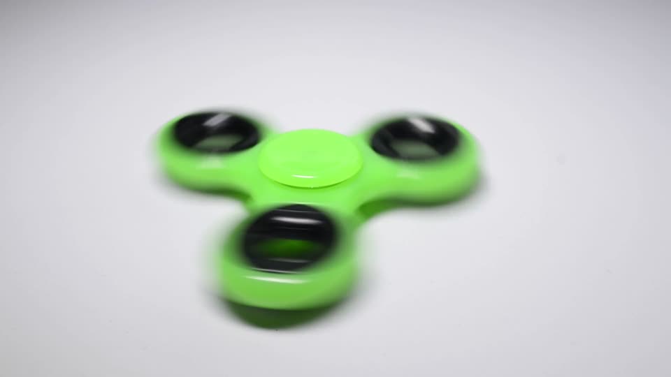 Fidget spinner trend game