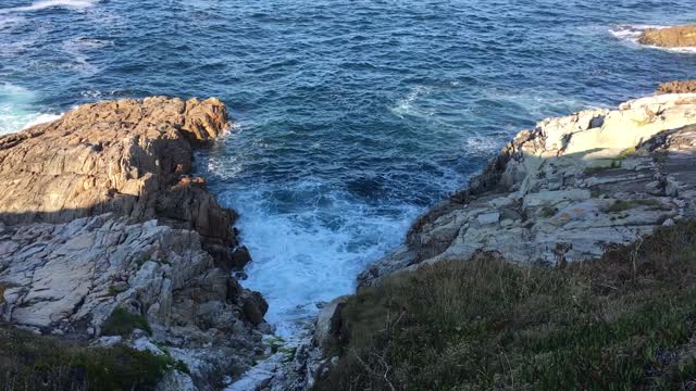 Waves surf foam