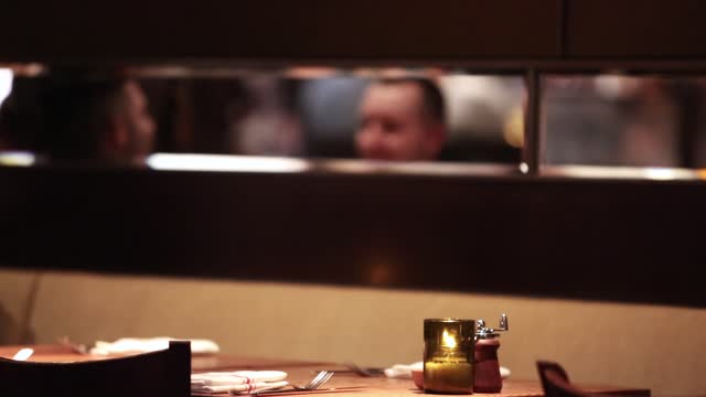 Discussion restaurant people
