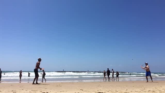 Matkot beach play