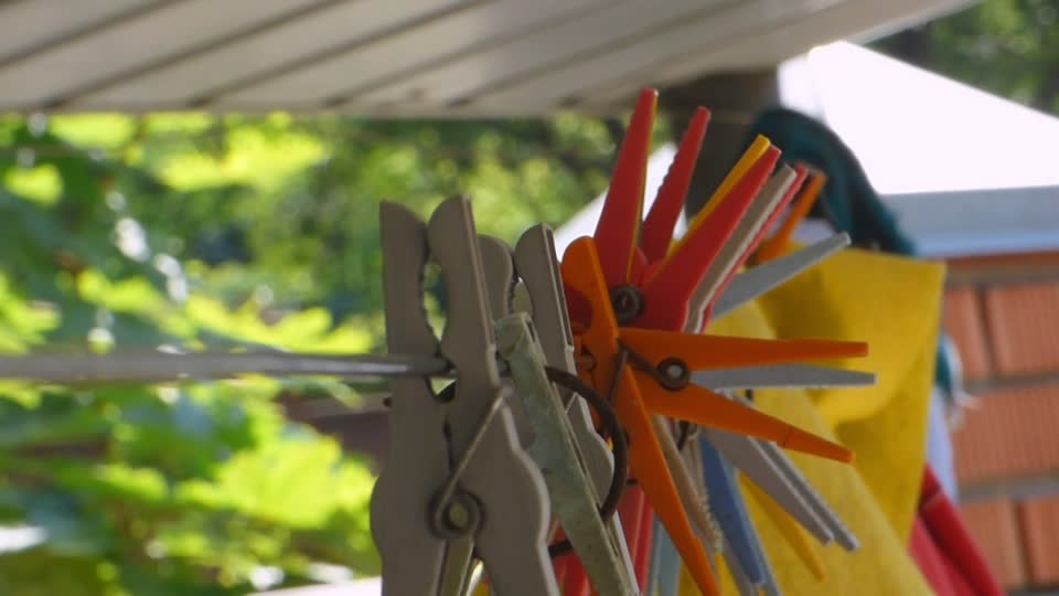 Clothespins clothesline rope